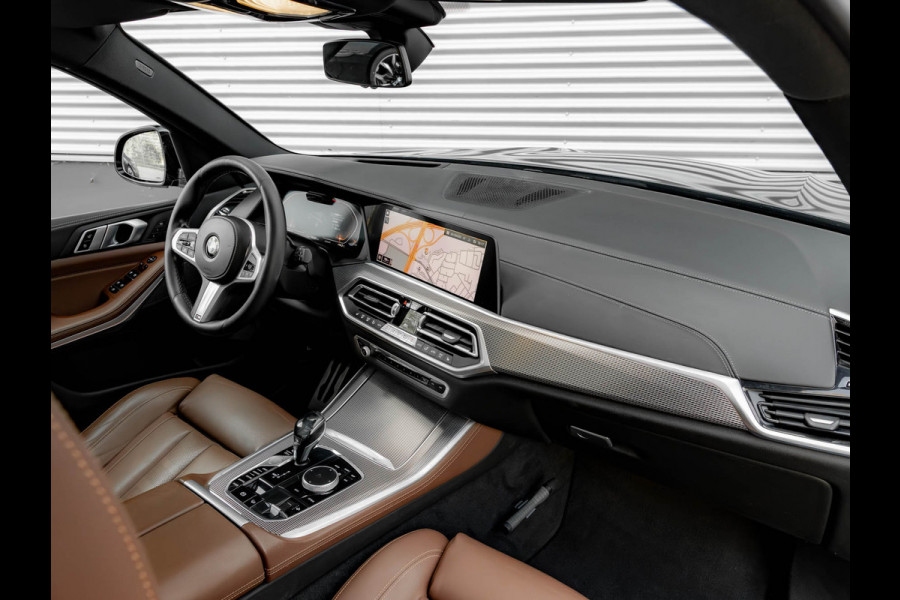 BMW X5 xDrive40i M-Sport - Skylounge - Adaptive Air - Active Steering - Lasers - Driving Ass Prof