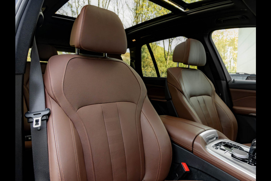 BMW X5 xDrive40i M-Sport - Skylounge - Adaptive Air - Active Steering - Lasers - Driving Ass Prof