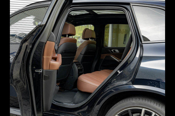 BMW X5 xDrive40i M-Sport - Skylounge - Adaptive Air - Active Steering - Lasers - Driving Ass Prof