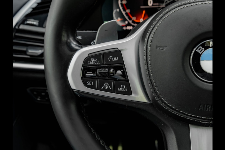 BMW X5 xDrive40i M-Sport - Skylounge - Adaptive Air - Active Steering - Lasers - Driving Ass Prof