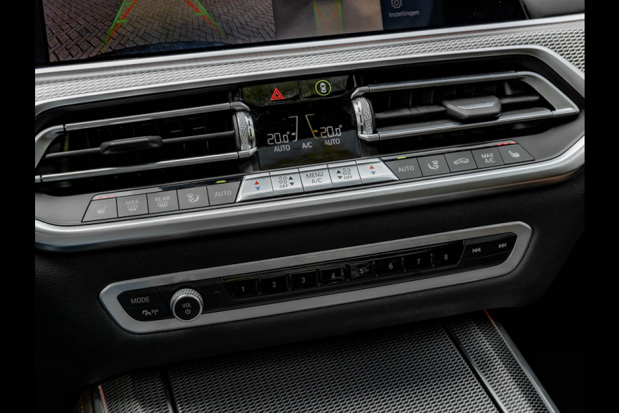 BMW X5 xDrive40i M-Sport - Skylounge - Adaptive Air - Active Steering - Lasers - Driving Ass Prof