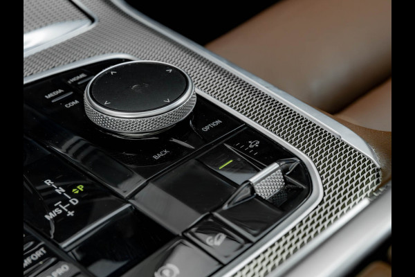 BMW X5 xDrive40i M-Sport - Skylounge - Adaptive Air - Active Steering - Lasers - Driving Ass Prof