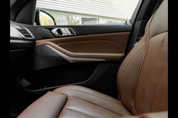 BMW X5 xDrive40i M-Sport - Skylounge - Adaptive Air - Active Steering - Lasers - Driving Ass Prof