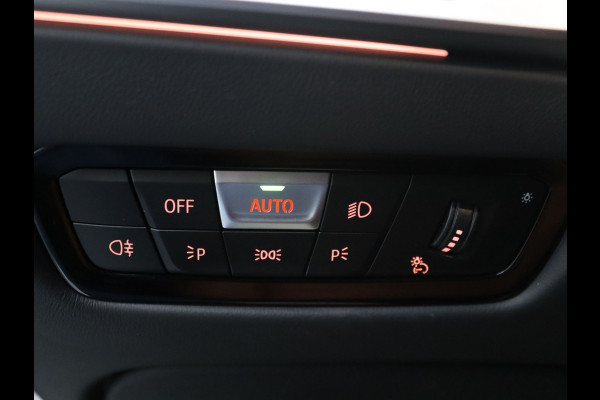 BMW 3-serie 375pk M340i xDrive Executive Apple Carplay/Android Auto | Climate