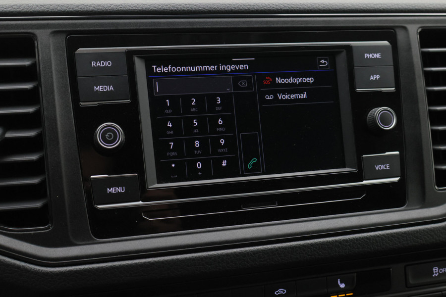 Volkswagen Crafter 35 2.0 TDI DSG L2H2 3-Zits, Camera, ACC, Apple Carplay, Airco, Luchtgeveerde Stoel, LED