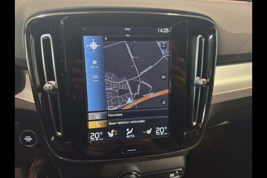 Volvo XC40 T4 Aut. Plug-in Hybrid Plus Dark ACC Stoelverwarming Parkeercamera 211pk
