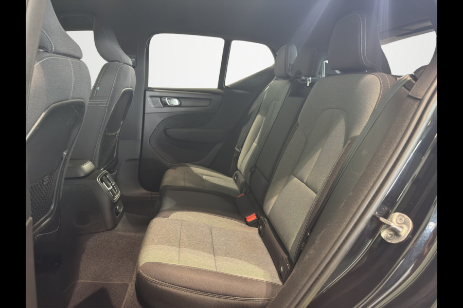 Volvo XC40 T4 Aut. Plug-in Hybrid Plus Dark ACC Stoelverwarming Parkeercamera 211pk