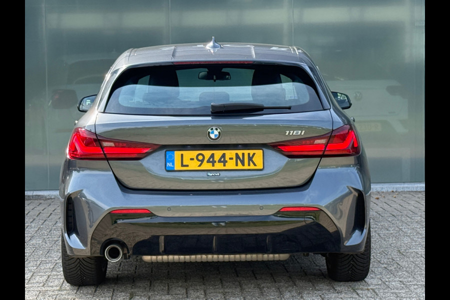 BMW 1-serie 118i Aut M Sport Navi|Leder|Carplay|Dealer Onderhouden