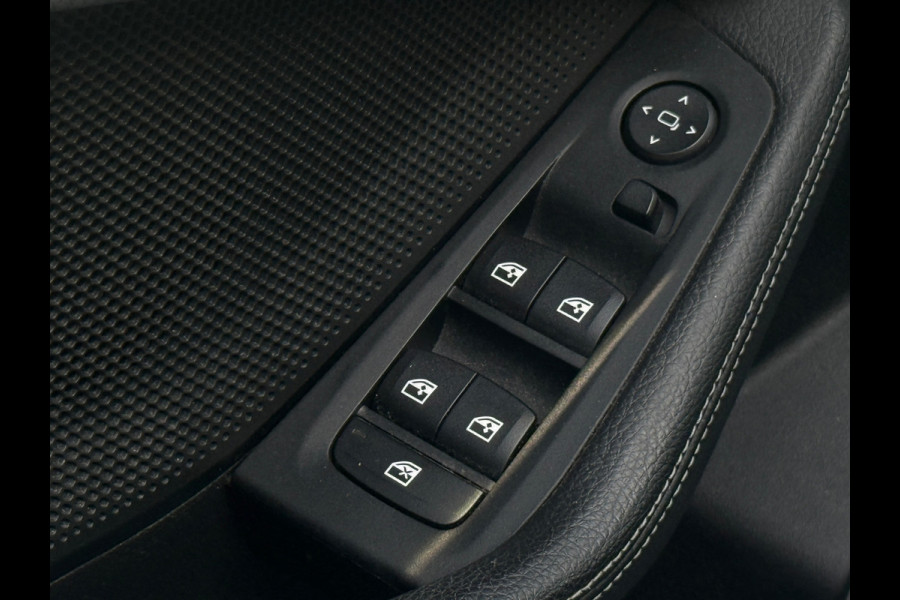 BMW 1-serie 118i Aut M Sport Navi|Leder|Carplay|Dealer Onderhouden
