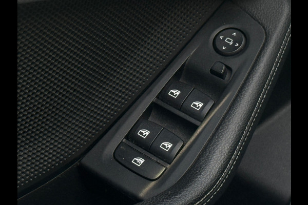 BMW 1-serie 118i Aut M Sport Navi|Leder|Carplay|Dealer Onderhouden