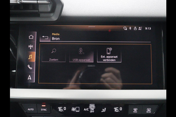 Audi A3 Sportback 30 TFSI Business edition | Cruise control | Virtueel dashboard | Climate control | Navigatie | Carplay | Park assist | 18" velgen