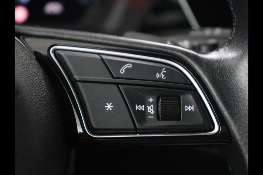 Audi A3 Sportback 30 TFSI Business edition | Cruise control | Virtueel dashboard | Climate control | Navigatie | Carplay | Park assist | 18" velgen