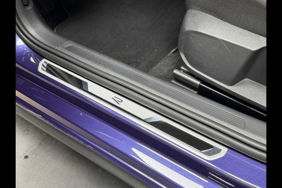 Volkswagen Polo 1.0 TSI R-Line | DSG | Pano | Camera | Carplay | Veel opties | Top Uitvoering