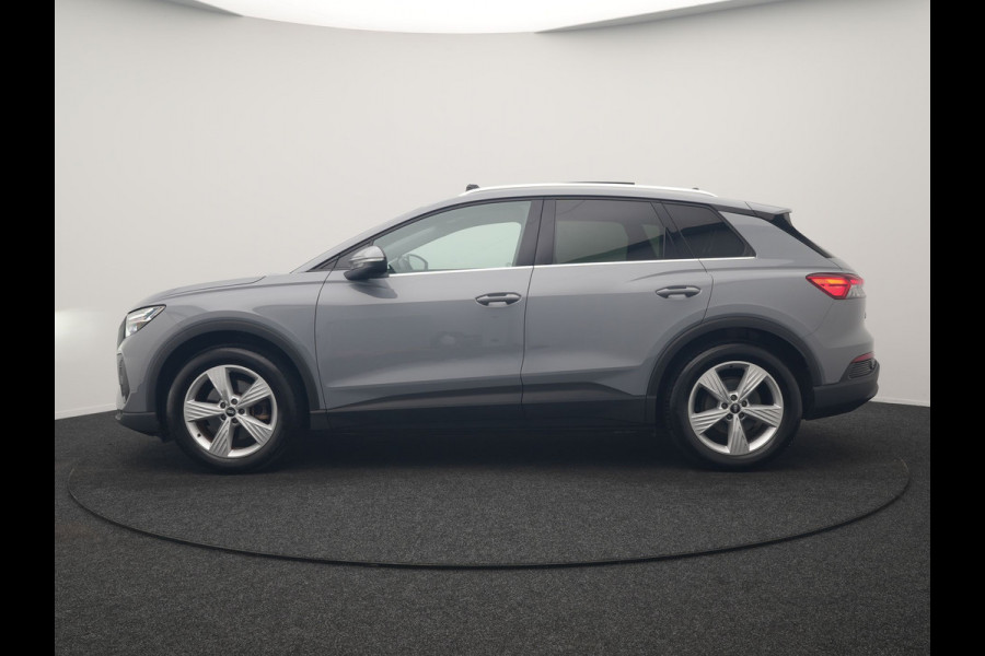 Audi Q4 e-tron 35 Advanced edition 55 kWh 170pk Dealer O.H. | SOH 91.9% | Panodak | Adaptive Cruise | Camera | Sonos Audio | Matrix LED | Sportstoelen Verwarmd | Apple Carplay | Sfeerverlichting | DAB | Virtual | 19"L.M |