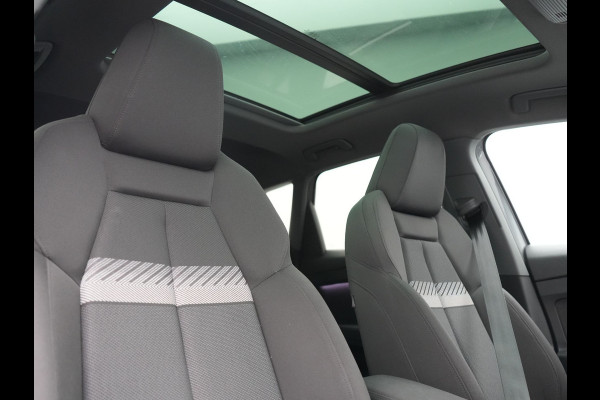 Audi Q4 e-tron 35 Advanced edition 55 kWh 170pk Dealer O.H. | SOH 91.9% | Panodak | Adaptive Cruise | Camera | Sonos Audio | Matrix LED | Sportstoelen Verwarmd | Apple Carplay | Sfeerverlichting | DAB | Virtual | 19"L.M |
