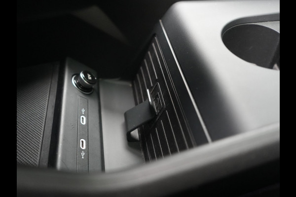 Audi Q4 e-tron 35 Advanced edition 55 kWh 170pk Dealer O.H. | SOH 91.9% | Panodak | Adaptive Cruise | Camera | Sonos Audio | Matrix LED | Sportstoelen Verwarmd | Apple Carplay | Sfeerverlichting | DAB | Virtual | 19"L.M |