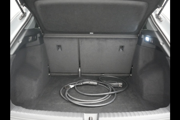 Audi Q4 e-tron 35 Advanced edition 55 kWh 170pk Dealer O.H. | SOH 91.9% | Panodak | Adaptive Cruise | Camera | Sonos Audio | Matrix LED | Sportstoelen Verwarmd | Apple Carplay | Sfeerverlichting | DAB | Virtual | 19"L.M |