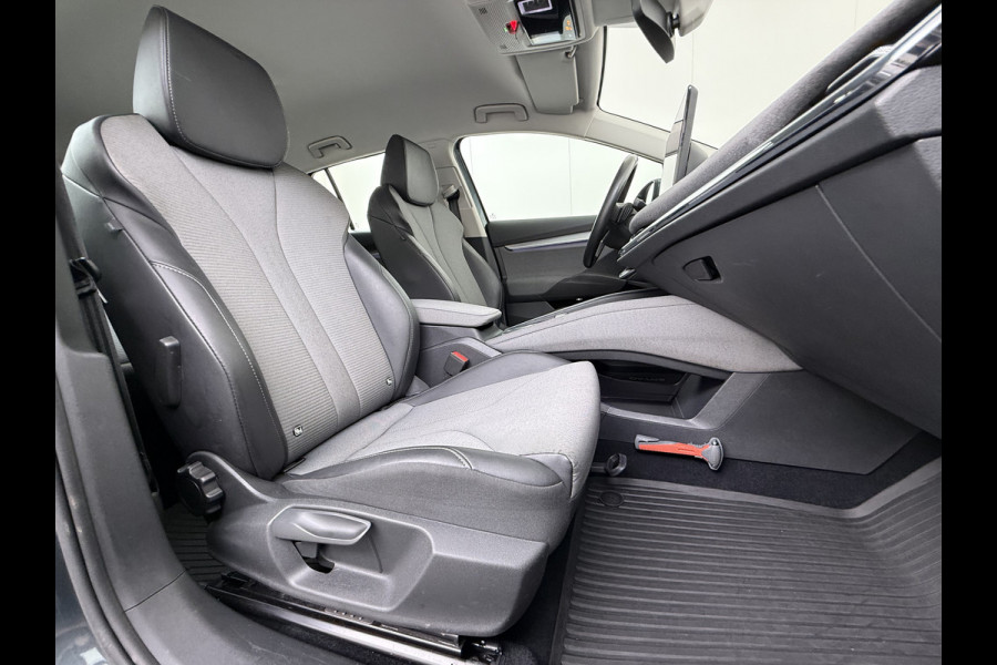 Škoda ENYAQ iV 80 204PK SOH 93% Trekhaak Camera Stuurverwarming Navi Apple Carplay Android Auto Pdc P-Assist Lmv Led Isofix DAB Keyless-go Bluetooth Rijstrooksensor 1.000KG Trekgewicht 1e Eigenaar Dealeronderhouden