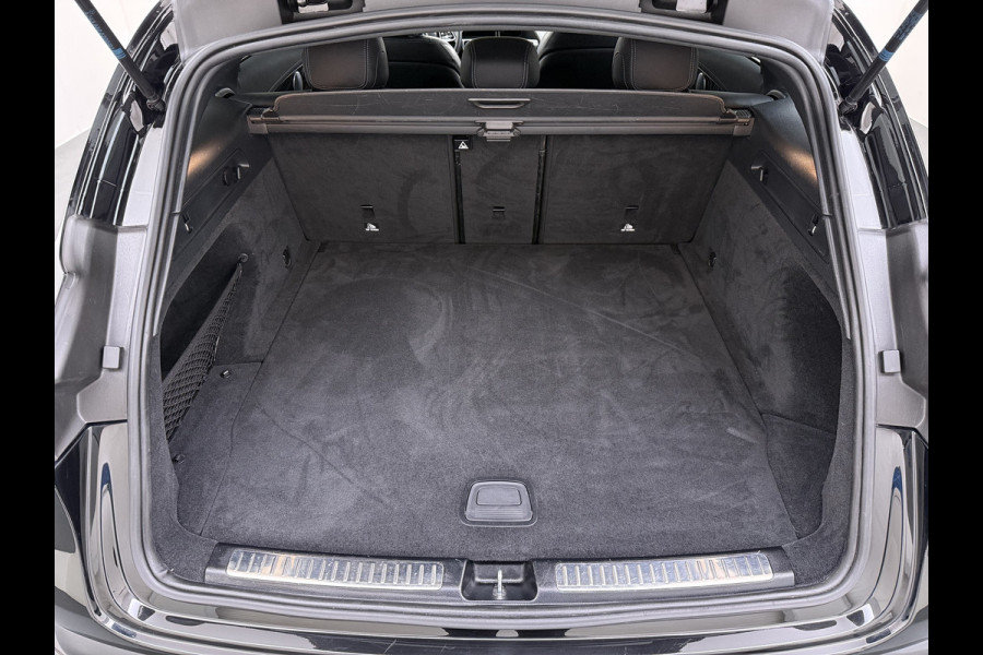 Mercedes-Benz EQC 400 4MATIC 80kWh SOH 92% Burmester®-Audio Adap.Cruise Leder Panoramadak 360°Camera Head-Up Display Elek.Stoelen+Memory Business  Rijassistentiepakket Premium Plus Package Elek.Achterklep Lmv Privacy Glas Led DAB Dealeronderhouden 1e Eigenaar