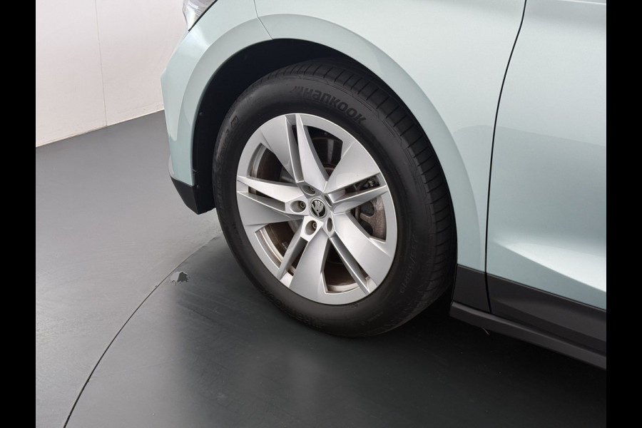 Škoda ENYAQ iV 80 204PK Leder Trekhaak Adap.Cruise Stoel+Stuurverwarming Camera 3-Zone Ecc Elek.Achterklep Keyless Apple Carplay Android Auto N Comfort plus-pakket  Assistentie Pakket Climate-pakket P-Assist Lmv Led Isofix Privacy Glas 1.000KG Trekgewicht 1e Eigenaar Origineel Nederlandse Auto