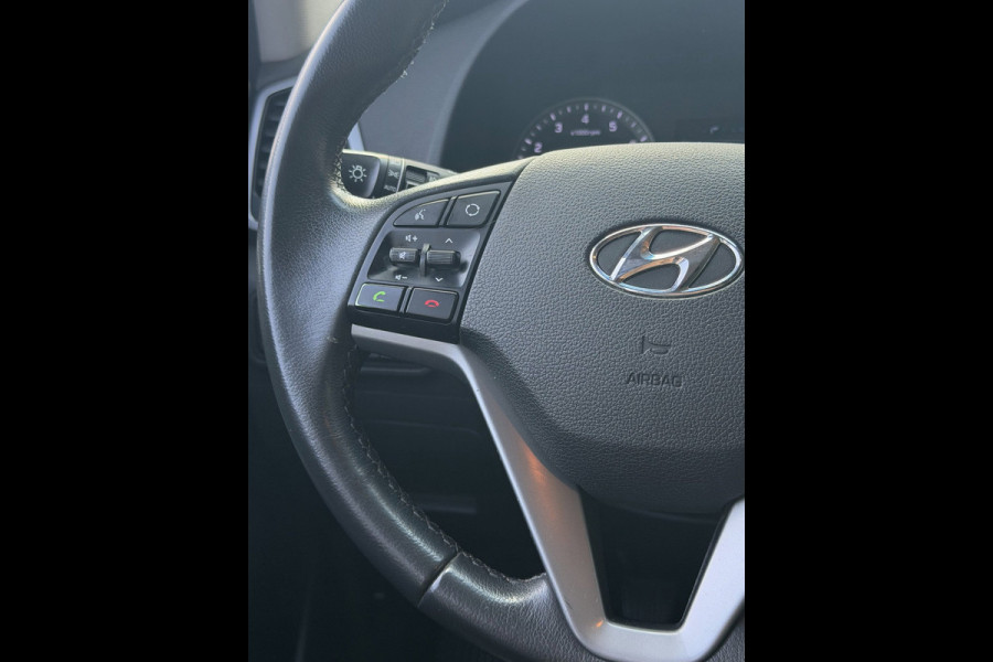 Hyundai Tucson 1.6 T-GDi Premium 177PK - Navigatie I Leer I Airco I 19 inch Sport velgen I LED I PDC & Camera I Dealer onderhouden