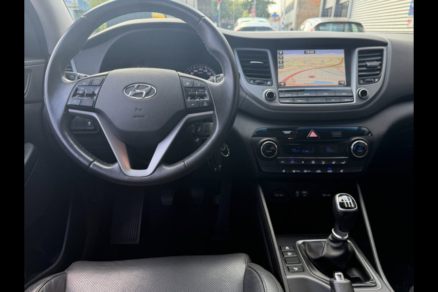 Hyundai Tucson 1.6 T-GDi Premium 177PK - Navigatie I Leer I Airco I 19 inch Sport velgen I LED I PDC & Camera I Dealer onderhouden