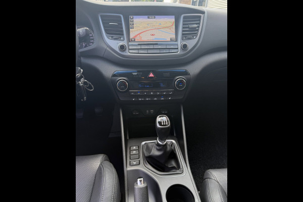 Hyundai Tucson 1.6 T-GDi Premium 177PK - Navigatie I Leer I Airco I 19 inch Sport velgen I LED I PDC & Camera I Dealer onderhouden