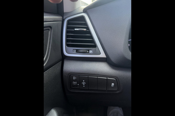 Hyundai Tucson 1.6 T-GDi Premium 177PK - Navigatie I Leer I Airco I 19 inch Sport velgen I LED I PDC & Camera I Dealer onderhouden