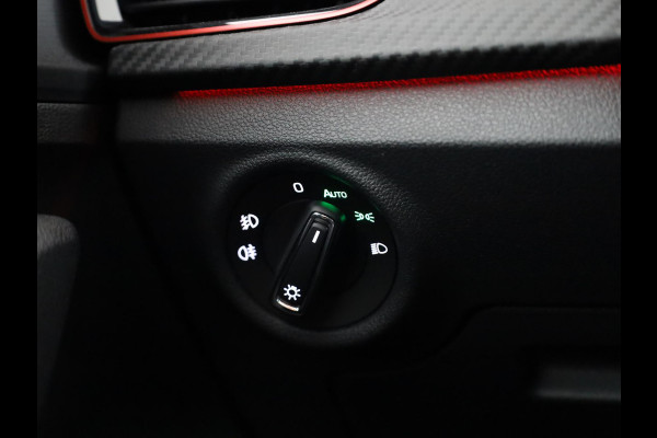 Škoda SCALA 1.0 TSI 115pk DSG-7 Monte Carlo | 18 inch | Adaptive Cruise Control | Panoramadak |