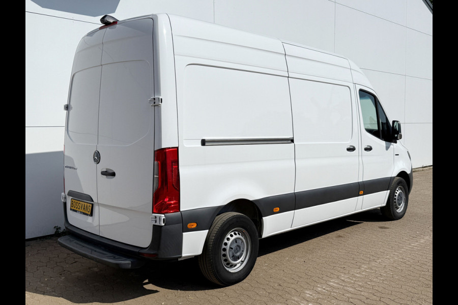 Mercedes-Benz eSprinter 312 55kWh L2H2 Elektrisch 145km WLTP 80kw Snelladen Climate Control Camera
