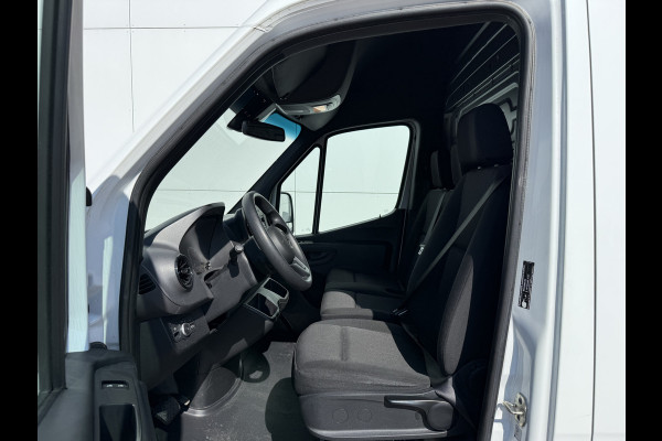 Mercedes-Benz eSprinter 312 55kWh L2H2 Elektrisch 145km WLTP 80kw Snelladen Climate Control Camera