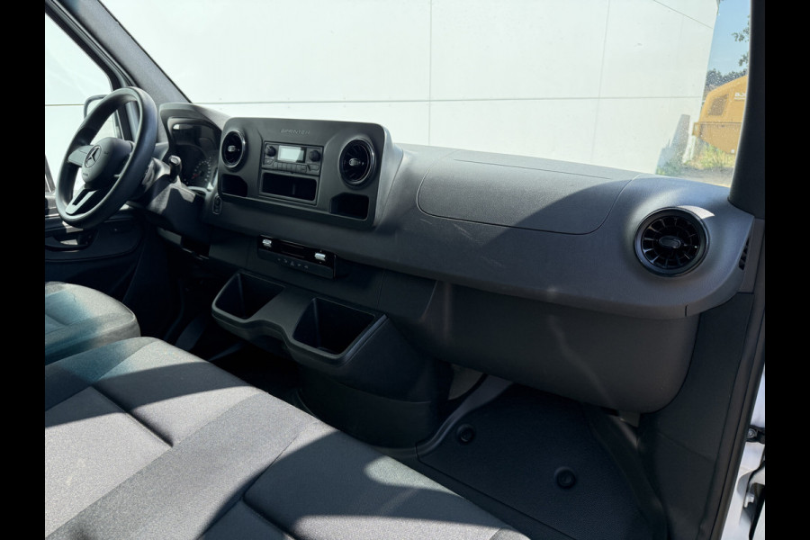 Mercedes-Benz eSprinter 312 55kWh L2H2 Elektrisch 145km WLTP 80kw Snelladen Climate Control Camera