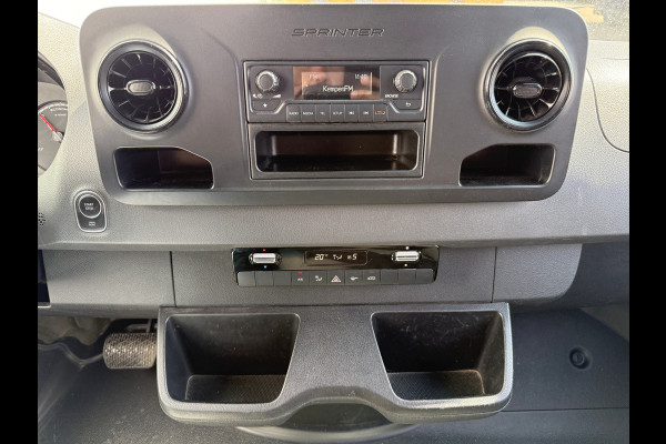 Mercedes-Benz eSprinter 312 55kWh L2H2 Elektrisch 145km WLTP 80kw Snelladen Climate Control Camera