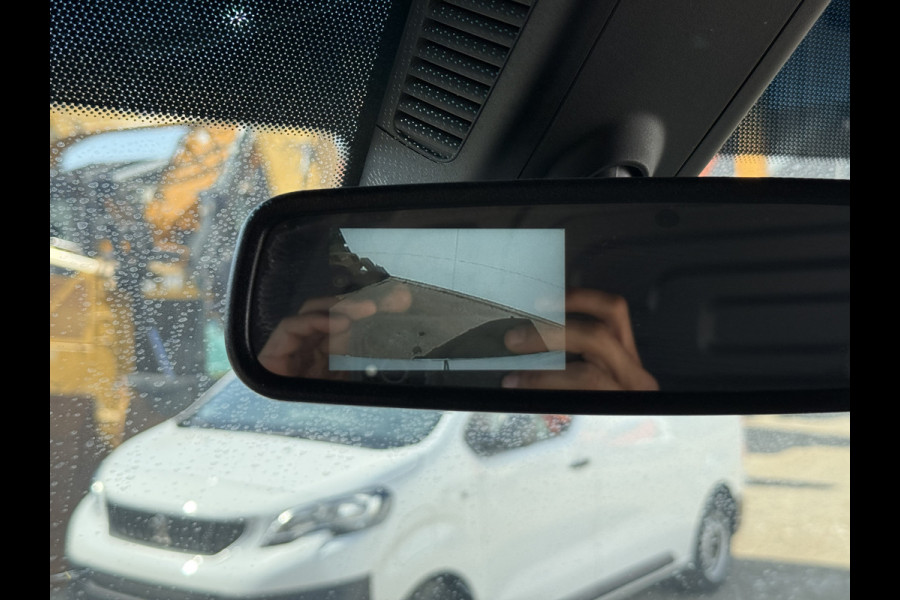 Mercedes-Benz eSprinter 312 55kWh L2H2 Elektrisch 145km WLTP 80kw Snelladen Climate Control Camera