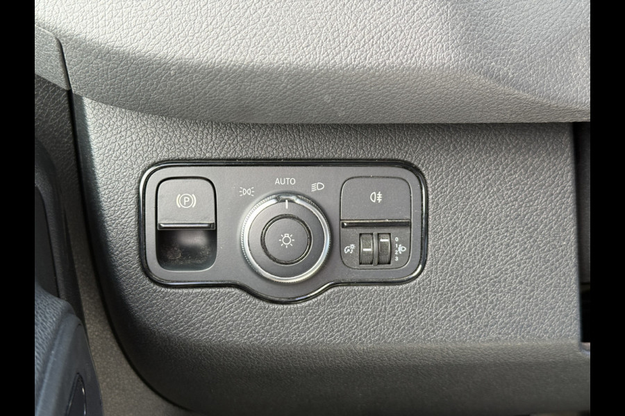 Mercedes-Benz eSprinter 312 55kWh L2H2 Elektrisch 145km WLTP 80kw Snelladen Climate Control Camera