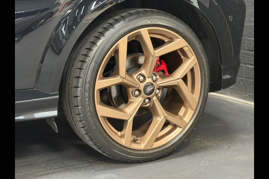 Ford Puma 1.5 EcoBoost ST-X Gold Edition Limited 668/999 | Alcantara | Kuipstoelen | B&O | Full Option | 1e eigenaar | Uniek