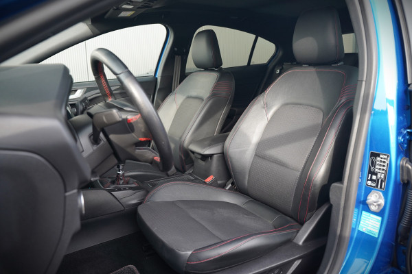 Ford Focus 1.0 EcoBoost ST Line Business | Panoramadak | Bang & Olufsen | Head-Up Display | Stoelverwarming | Keyless | Elektrische Stoel | Cruise Control | LED | Parkeersensoren