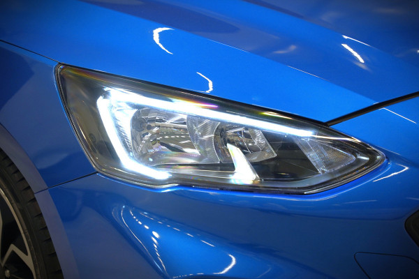 Ford Focus 1.0 EcoBoost ST Line Business | Panoramadak | Bang & Olufsen | Head-Up Display | Stoelverwarming | Keyless | Elektrische Stoel | Cruise Control | LED | Parkeersensoren