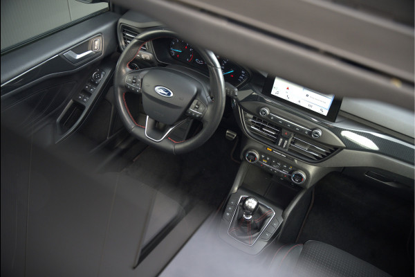 Ford Focus 1.0 EcoBoost ST Line Business | Panoramadak | Bang & Olufsen | Head-Up Display | Stoelverwarming | Keyless | Elektrische Stoel | Cruise Control | LED | Parkeersensoren