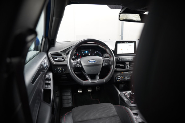 Ford Focus 1.0 EcoBoost ST Line Business | Panoramadak | Bang & Olufsen | Head-Up Display | Stoelverwarming | Keyless | Elektrische Stoel | Cruise Control | LED | Parkeersensoren