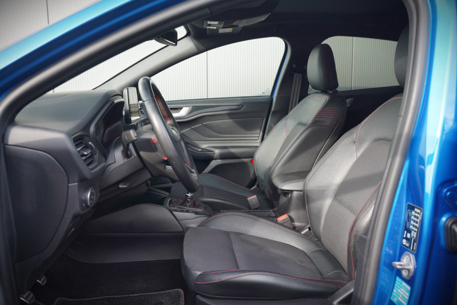 Ford Focus 1.0 EcoBoost ST Line Business | Panoramadak | Bang & Olufsen | Head-Up Display | Stoelverwarming | Keyless | Elektrische Stoel | Cruise Control | LED | Parkeersensoren