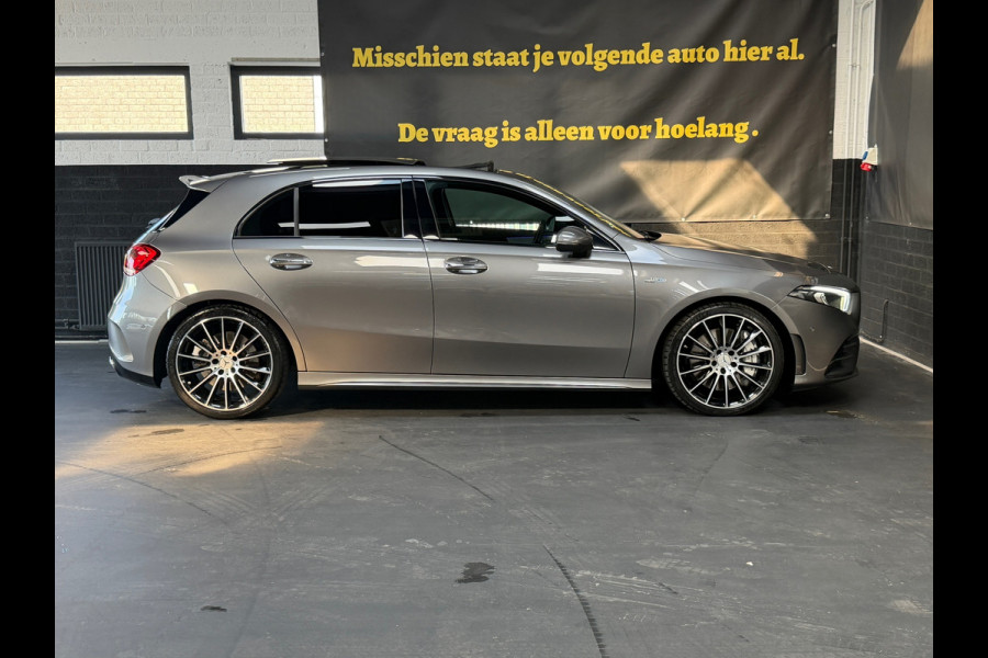 Mercedes-Benz A-Klasse AMG 35 4MATIC Premium Plus | Pano | Sfeer | Burmester | Camera | ACC | Nieuwstaat | Dealeronderhouden