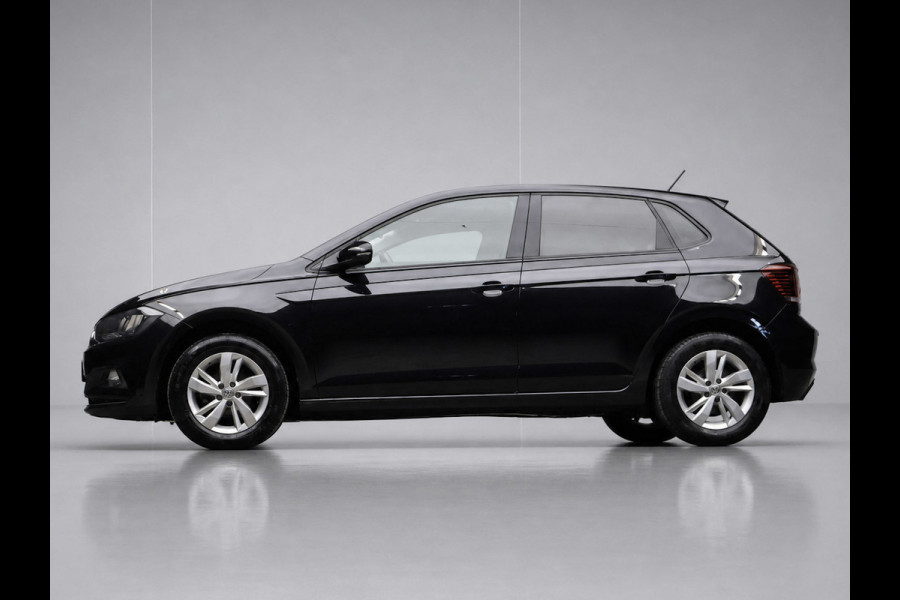 Volkswagen Polo 1.0 TSI Beats Sport (APPLE CARPLAY,GROOT NAVI,PDC,CLIMATE,CRUISE,LED,GETINT,SPORTSTOELEN,LM VELGEN,NIEUW STAAT)