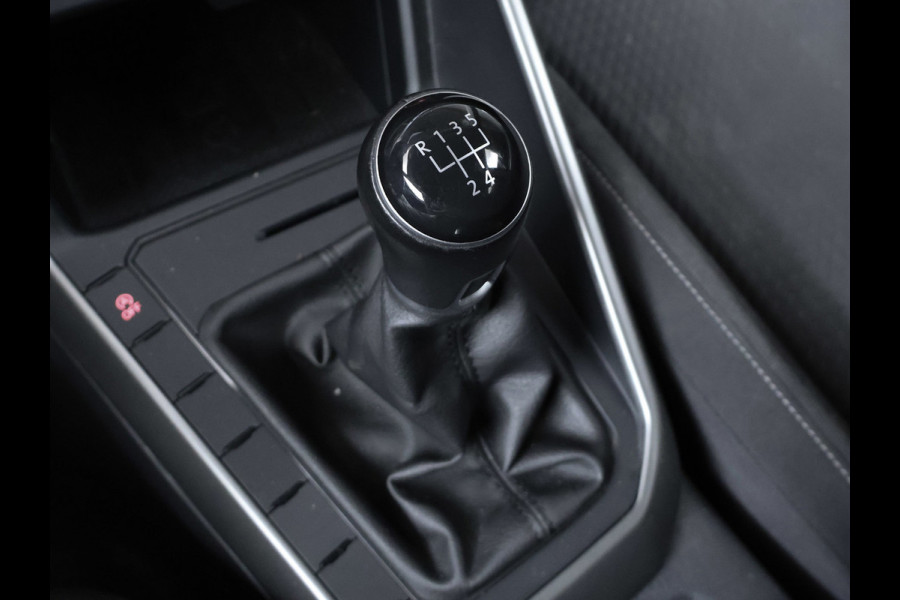 Volkswagen Polo 1.0 TSI Beats Sport (APPLE CARPLAY,GROOT NAVI,PDC,CLIMATE,CRUISE,LED,GETINT,SPORTSTOELEN,LM VELGEN,NIEUW STAAT)
