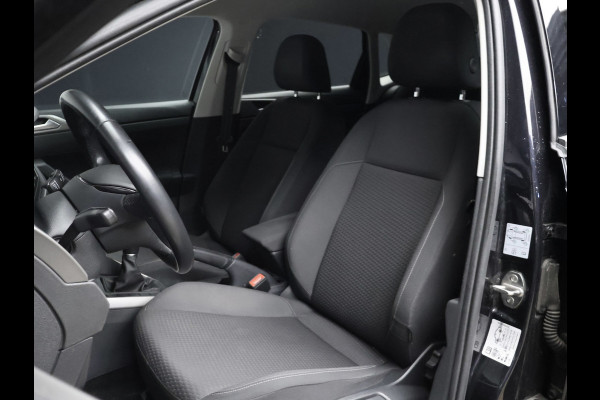 Volkswagen Polo 1.0 TSI Beats Sport (APPLE CARPLAY,GROOT NAVI,PDC,CLIMATE,CRUISE,LED,GETINT,SPORTSTOELEN,LM VELGEN,NIEUW STAAT)