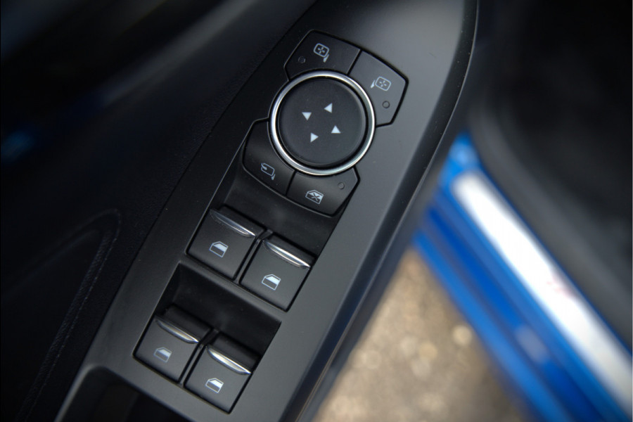 Ford Focus 1.0 EcoBoost ST Line Business | Panoramadak | Bang & Olufsen | Head-Up Display | Stoelverwarming | Keyless | Elektrische Stoel | Cruise Control | LED | Parkeersensoren