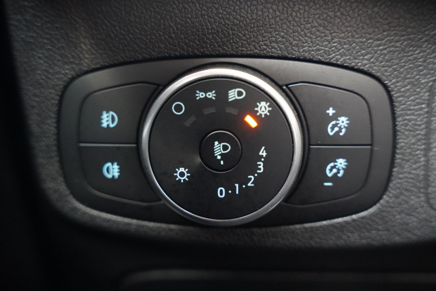 Ford Focus 1.0 EcoBoost ST Line Business | Panoramadak | Bang & Olufsen | Head-Up Display | Stoelverwarming | Keyless | Elektrische Stoel | Cruise Control | LED | Parkeersensoren