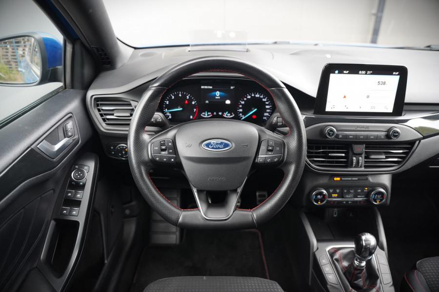 Ford Focus 1.0 EcoBoost ST Line Business | Panoramadak | Bang & Olufsen | Head-Up Display | Stoelverwarming | Keyless | Elektrische Stoel | Cruise Control | LED | Parkeersensoren