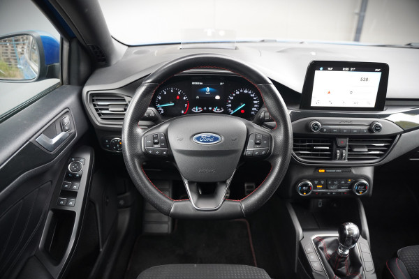 Ford Focus 1.0 EcoBoost ST Line Business | Panoramadak | Bang & Olufsen | Head-Up Display | Stoelverwarming | Keyless | Elektrische Stoel | Cruise Control | LED | Parkeersensoren