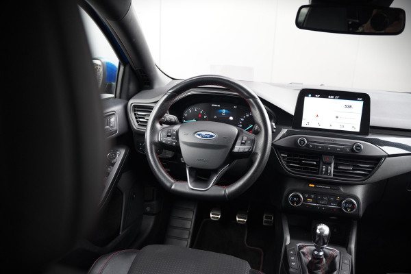 Ford Focus 1.0 EcoBoost ST Line Business | Panoramadak | Bang & Olufsen | Head-Up Display | Stoelverwarming | Keyless | Elektrische Stoel | Cruise Control | LED | Parkeersensoren